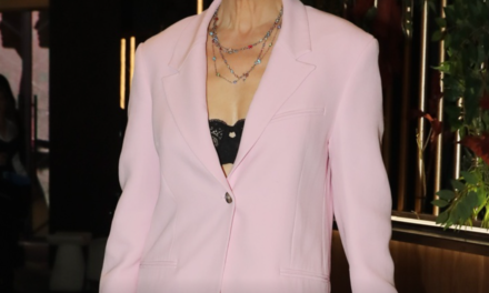 Κι όμως πρωταγωνίστρια δούλευε σερβιτόρα στη Μύκονο – «Μεθύσια και σεξουαλική επανάσταση είχαμε»