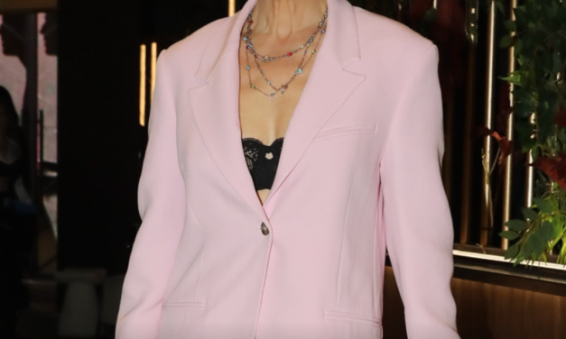 Κι όμως πρωταγωνίστρια δούλευε σερβιτόρα στη Μύκονο – «Μεθύσια και σεξουαλική επανάσταση είχαμε»