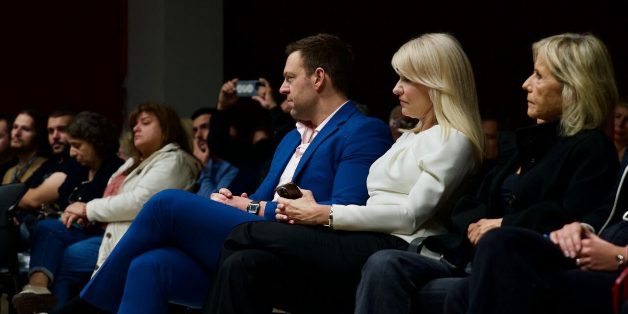 Εκδήλωση του Κινήματος Δημοκρατίας στην Καισαριανή για το έγκλημα των Τεμπών με την συμμετοχή του Πάνου Ρουτσι και του Βασίλη Χατζηχαρσλαμπους