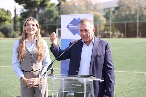 Ολική ανακατασκευή του γηπέδου ποδοσφαίρου στο ΣΕΦ, νέος χλοοτάπητας και ανακαίνιση αποδυτηρίων με 1,1 εκατ.