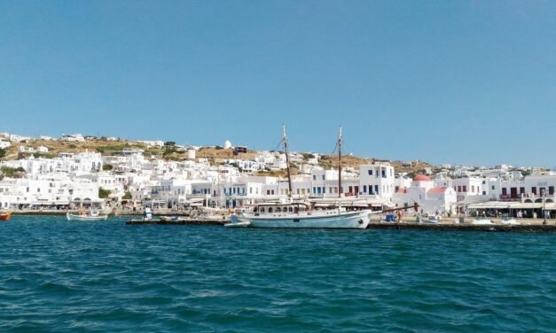 Ακίνητα: Η ελληνική αγορά real estate ανθεί – Η Μύκονος εξελίσσεται σε νέο hotspot