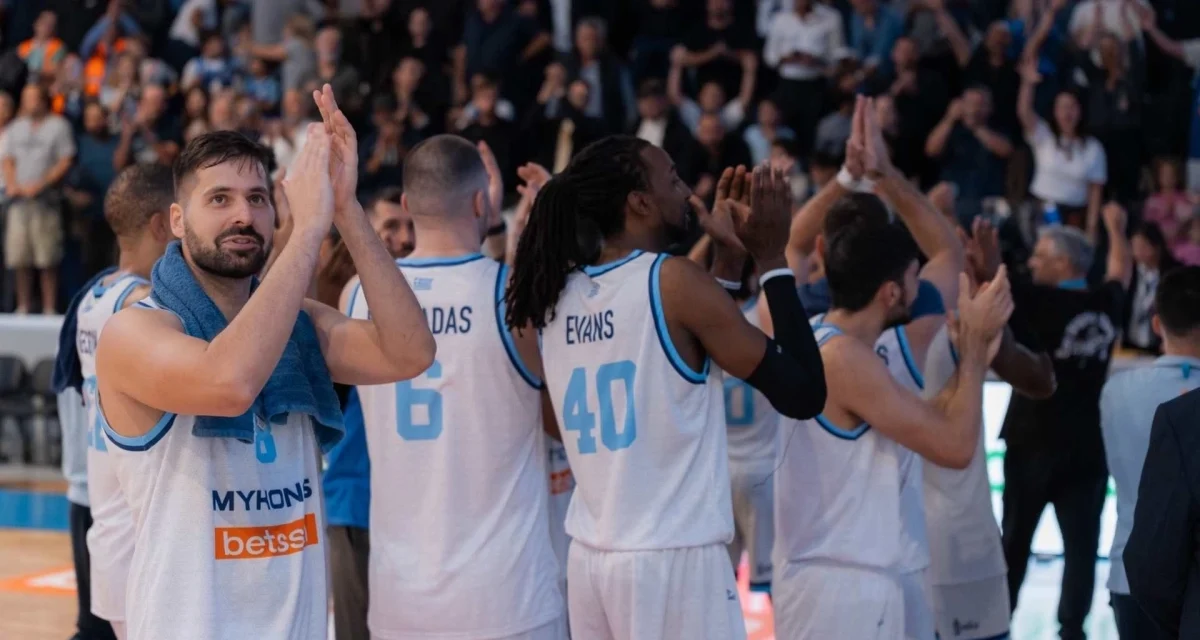 Χατζηελευθερίου: «Ο κόσμος της Μυκόνου έχει αγκαλιάσει την ομάδα με πολλή αγάπη»