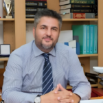 Νέα Σημαντική Προσθήκη στην ΑΕ Μυκόνου: Ο Δρ Πάνος Κοντοβαζαινίτης Επικεφαλής Ορθοπαιδικός