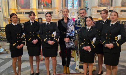 Η Κατερίνα Μονογυιού τίμησε τον Άγιο Νικόλαο στη Σύρο – Σταθερά δίπλα στις Κυκλάδες και στους ανθρώπους της θάλασσας