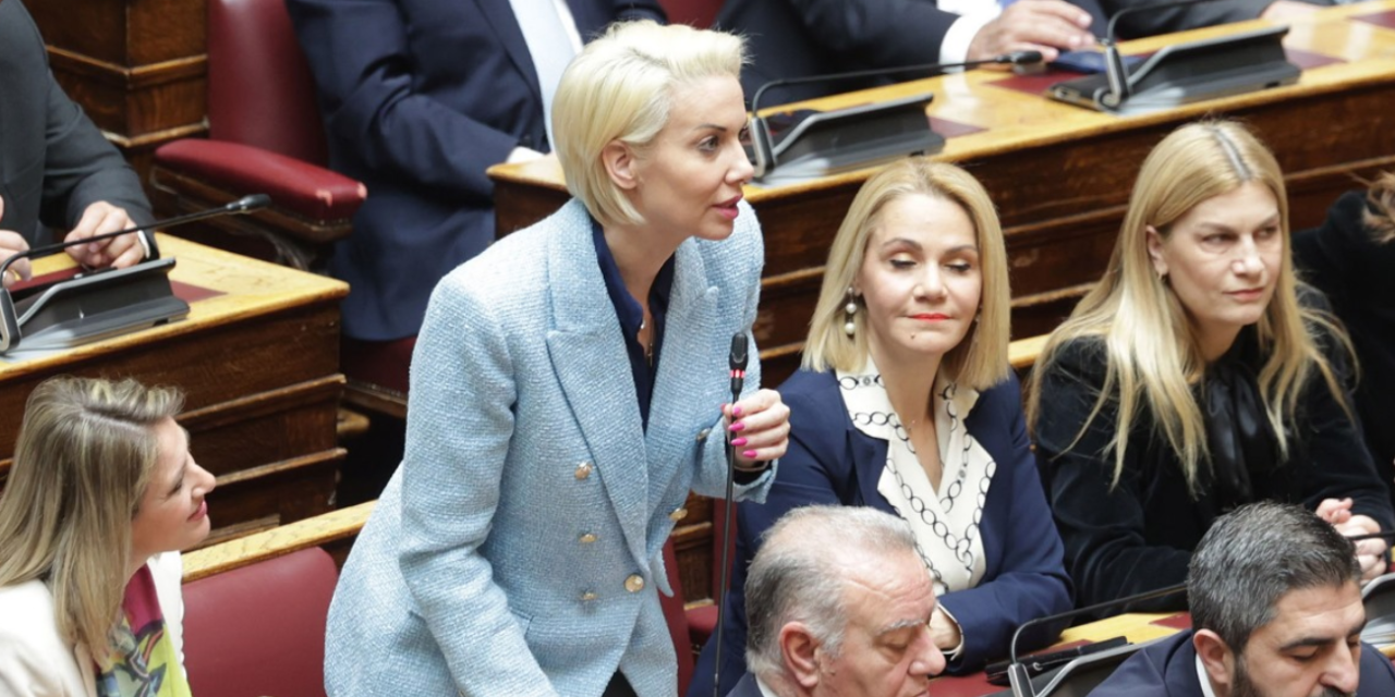 Κατερίνα Μονογυιού: Άμεση ανάγκη ενίσχυσης της ακτοπλοϊκής σύνδεσης της Σερίφου