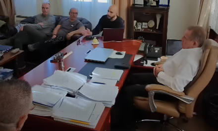 Δήμαρχος Βερώνης: Η Μύκονος Θωρακίζεται – Παρουσίαση του Νέου «Έξυπνου» Συστήματος Τηλεελέγχου Αποχέτευσης