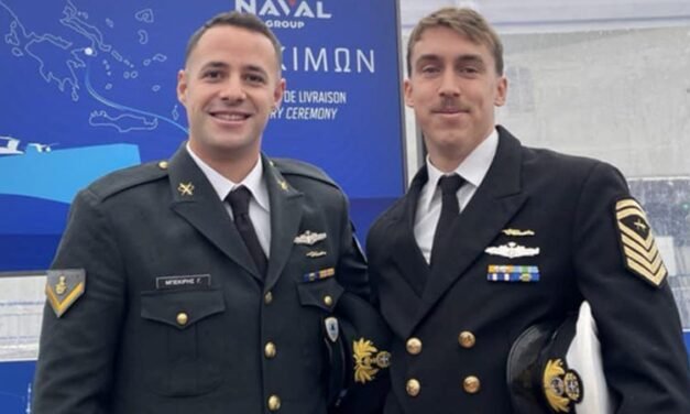 Ο Συριανός Δεκανέας Κ-Σ ΠΛΗ Γιώργος Μπεκίρης στην φρεγάτα FDI “Κίμων”