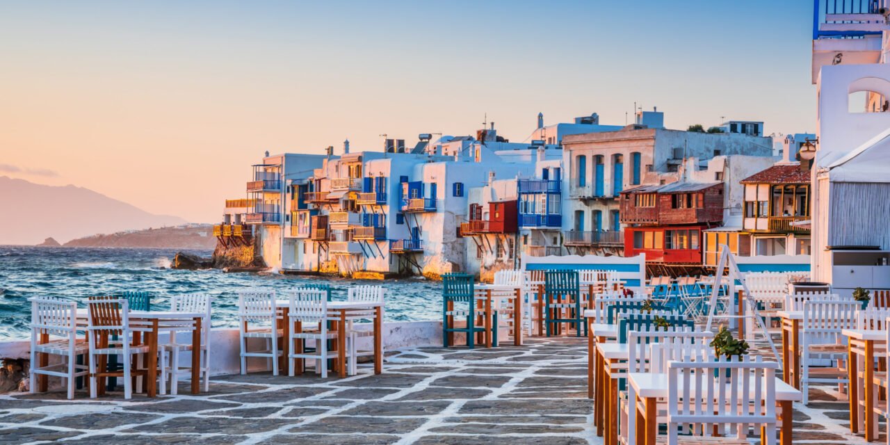 Διεθνής τουριστικός οδηγός αποθεώνει 15 ελληνικά νησιά για το 2026