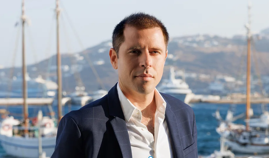 Σπ. Αποστόλου: «Το μέλλον χτίζεται στο παρόν» – Ποδαρικό με δημοπρατήσεις μαμούθ 195 εκ. ευρώ