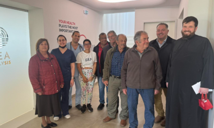 Επίσκεψη Αγάπης και Ευχών από το Σωματείο Νεφροπαθών Μυκόνου στη Μονάδα Αιμοκάθαρσης