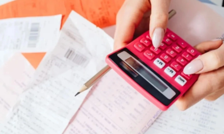 Εβδομάδα αυξήσεων για 1 εκατ. εργαζόμενους στον ιδιωτικό τομέα: Οι μεγάλοι κερδισμένοι, πόσα θα δουν στον μισθό τους – Δείτε παραδείγματα