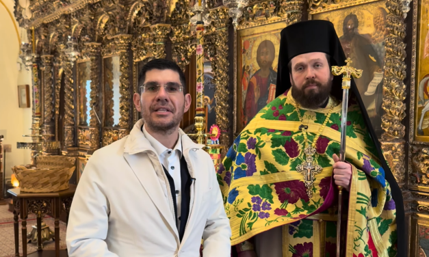 «Πρωτοχρονιά στην Άνω Μερά»: Μίλτος Ατζάμογλου και Γιώργος Κανατούλας Καταγράφουν την Παράδοση