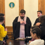 Ευλογίες και Παιδικά Χαμόγελα στην Άνω Μερά: Κοπή της Αγιοβασιλειόπιτας για το Κατηχητικό της Παναγίας Τουρλιανής