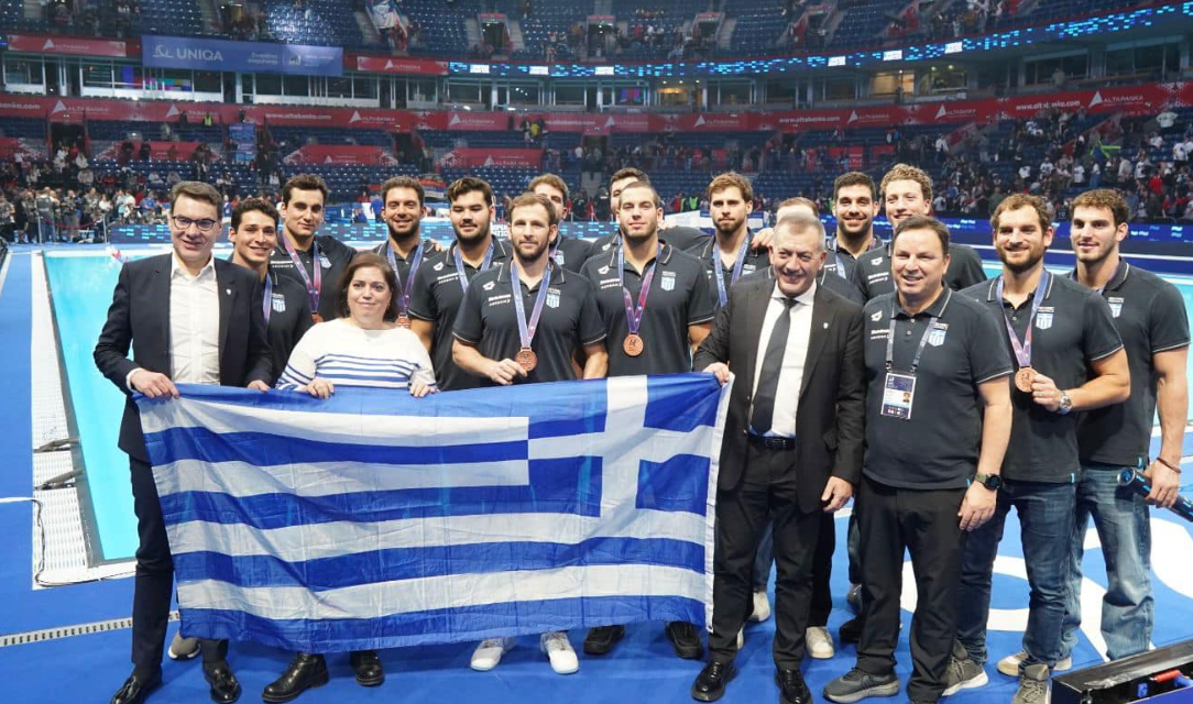 Γ. Βρούτσης: “Ιστορική στιγμή για το ελληνικό πόλο – Αυτά τα παιδιά είναι το φωτεινό παράδειγμα του αθλητισμού μας”