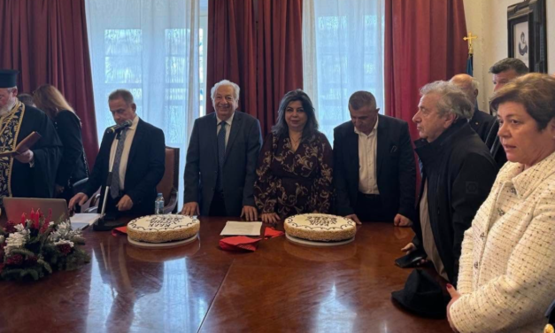 Ευχές για «φώτιση και προκοπή» στη μαθητιώσα νεολαία από την Αντιδήμαρχο Παιδείας, Μαρσούλα Χανιώτη.