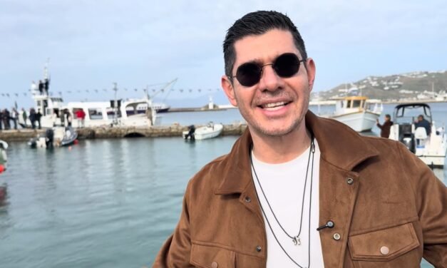 Θεοφάνεια 2026 στη Μύκονο μέσα από τον φακό του Γ. Κανατούλα και τον λόγο του Μ. Ατζαμόγλου