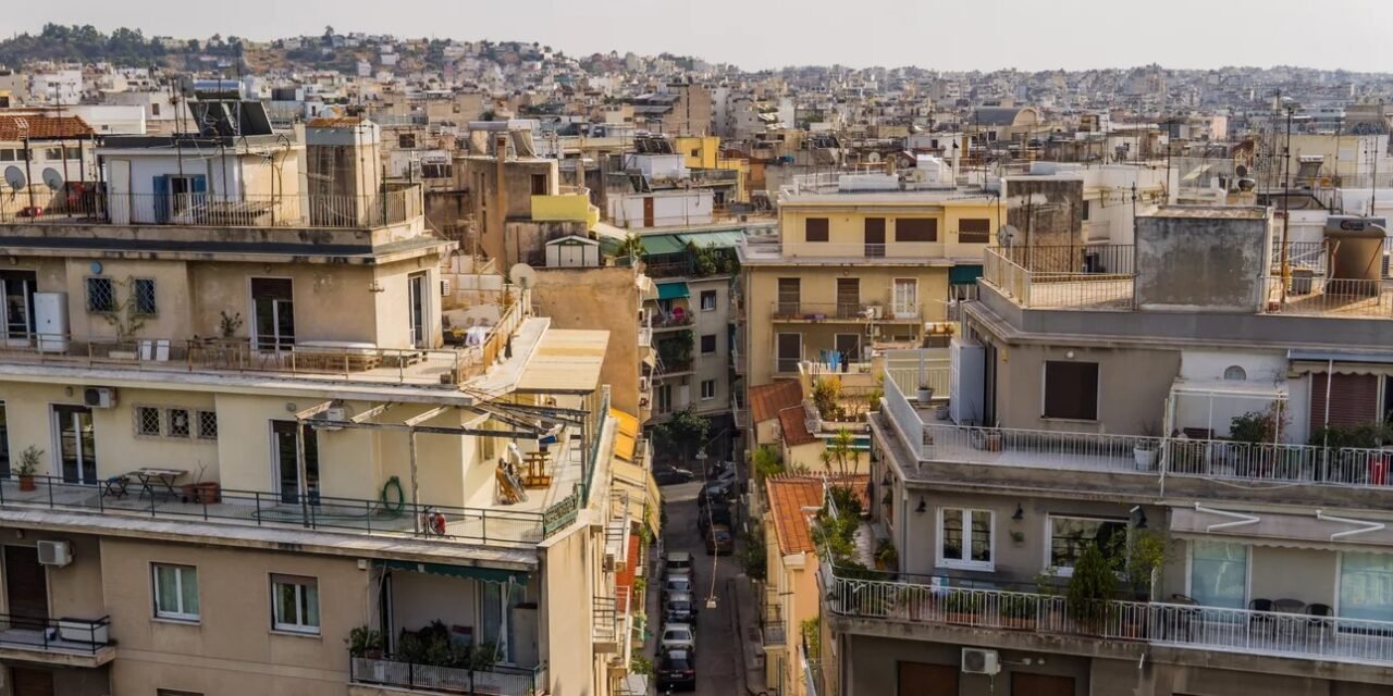 Μέσω ΑΑΔΕ οι ηλεκτρονικοί πλειστηριασμοί της Εφορίας – Στο σφυρί βίλες, μεζονέτες και οικόπεδα έως το τέλος Ιανουαρίου