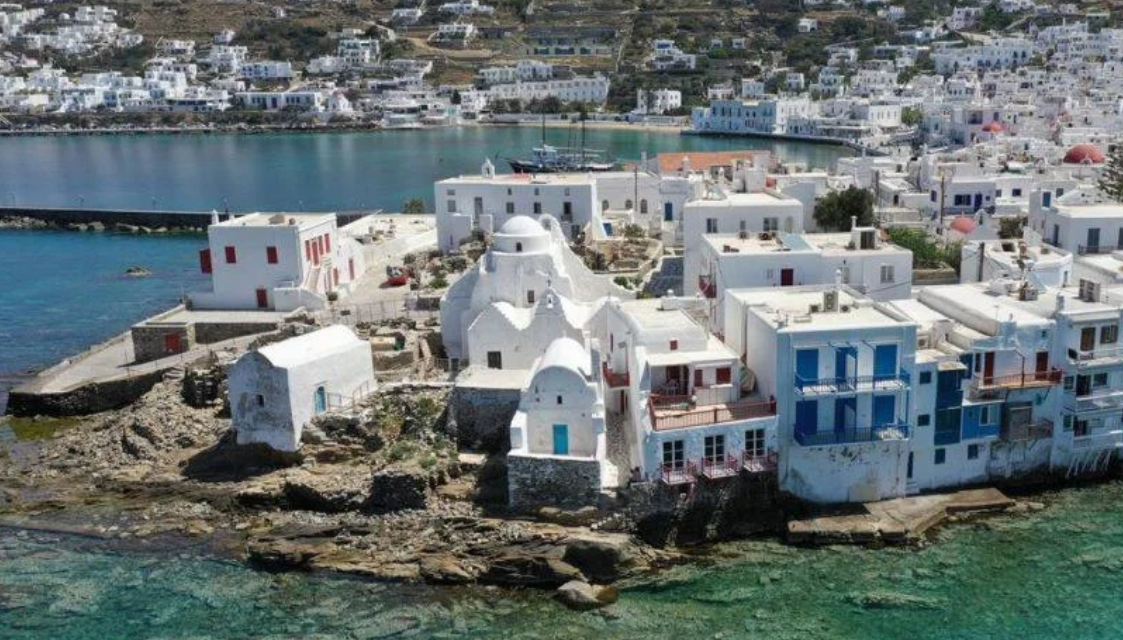 Loguers: Υψηλή ζήτηση για Ελλάδα, με εξαίρεση Μυκονο και Σαντορίνη