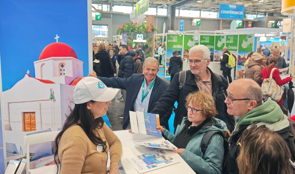 Από το Βερολίνο στο Παρίσι: Η Μύκονος πρωταγωνιστεί στον παγκόσμιο τουρισμό με επικεφαλής τον Αντιδήμαρχο Δ. Κουτσούκο