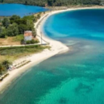 Υστέρηση έως 10% στις νέες κρατήσεις για τον τουρισμό λόγω Μέσης Ανατολής