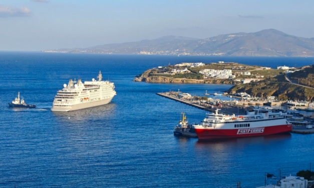 Η Μύκονος υποδέχεται το πρώτο κρουαζιερόπλοιο του 2026 – Πρεμιέρα με το υπερπολυτελές Silver Muse