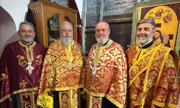 ΜΕ ΒΥΖΑΝΤΙΝΗ ΜΕΓΑΛΟΠΡΕΠΕΙΑ Ο ΕΣΠΕΡΙΝΟΣ ΤΩΝ ΑΓΙΩΝ ΤΕΣΣΑΡΑΚΟΝΤΑ ΜΑΡΤΥΡΩΝ ΣΤΗ ΧΩΡΑ ΜΥΚΟΝΟΥ