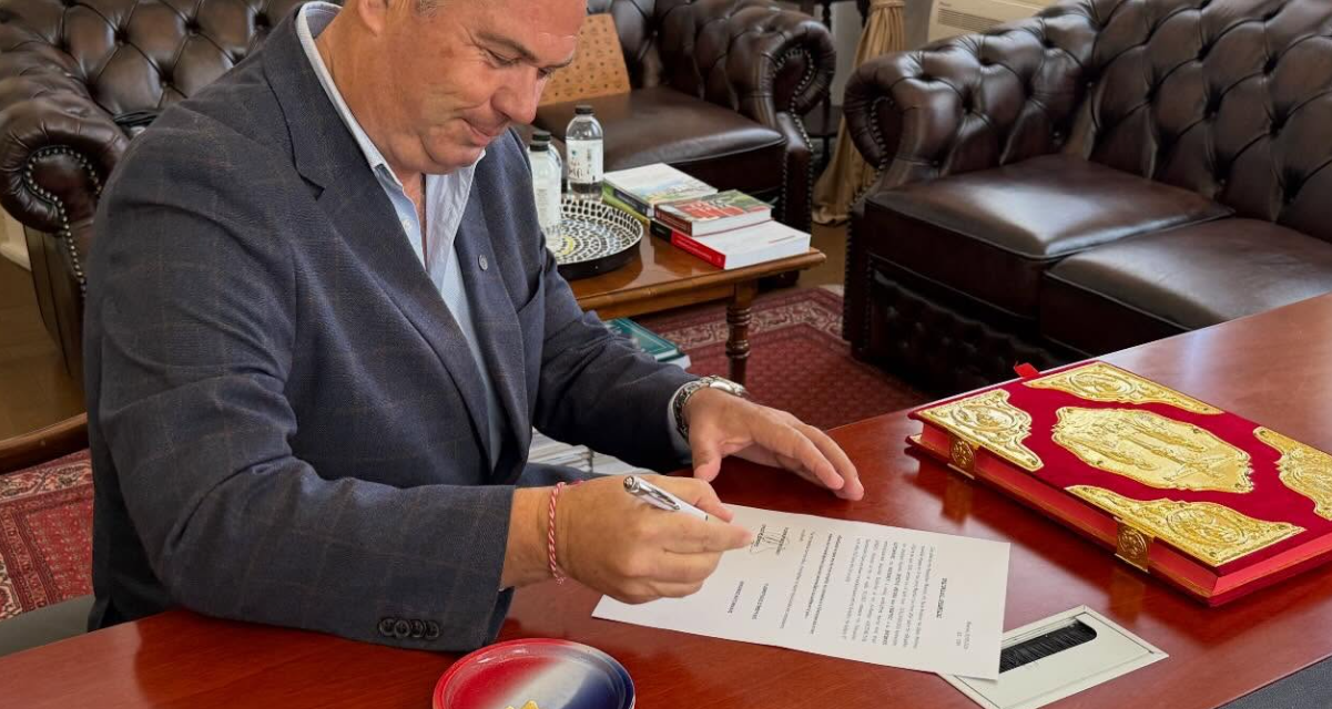 Ορκίστηκε Δημοτικός Σύμβουλος Μυκόνου ο Αντώνης Κουσαθανάς