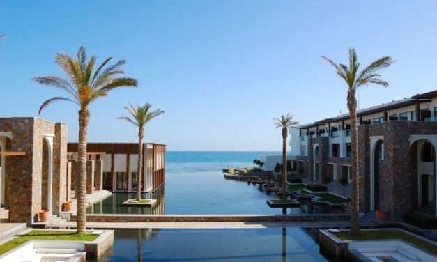 Επενδύσεις δισεκατομμυρίων σε ξενοδοχεία – Στροφή προς την πολυτέλεια