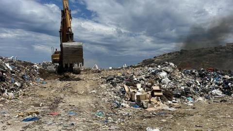 Από “πληγή” σε πρότυπο Φωτοβολταϊκό Πάρκο: Πράσινο φως για την αποκατάσταση του ΧΑΔΑ Μυκόνου