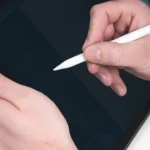 Αυτοδιοικητικές εκλογές 2028: Παραβάν με τάμπλετ αντί για ψηφοδέλτιο