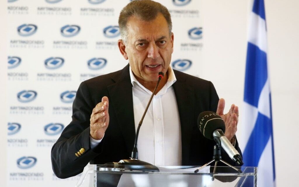 Ο Υπουργός Αθλητισμού Γιάννης Βρούτσης στη Σύρο για τις εκδηλώσεις εορτασμού της Εθνικής Επετείου της 25ης Μαρτίου, συνοδευόμενος από κορυφαίες προσωπικότητες του Αθλητισμού