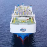 Στον Πειραιά ο γίγαντας των μεταφορών – Τι παρέδωσε στην Ελληνική Κυβέρνηση