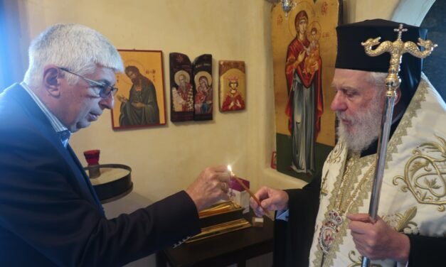 Θυρανοίξια Παρεκκλησίων στην Μύκονο από τον Μητροπολίτη Σύρου