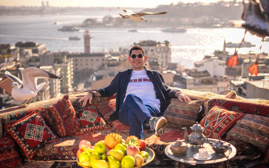 Μιλτιάδης Ατζαμόγλου: «Μετά τον Σταυρό έρχεται πάντα η Ανάσταση» – Το συγκλονιστικό μήνυμα για το Πάσχα