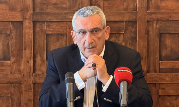 ΔΕΥΑΡ: Εξώδικο με «προειδοποίηση» υποβολής μήνυσης στον Περιφερειάρχη Νοτίου Αιγαίου για τις δηλώσεις του!