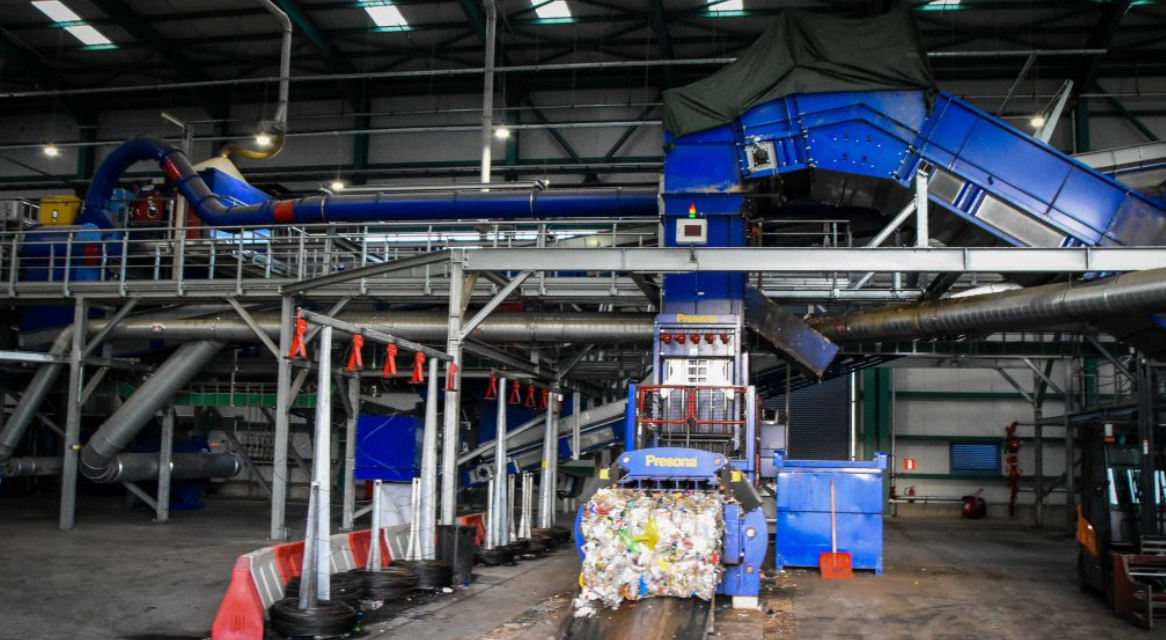 Σε εξέλιξη ο διαγωνισμός των 195 εκατ. ευρώ για τη μονάδα απορριμμάτων Κυκλάδων – Ποια νησιά θα καλύψει και ποιοι είναι οι διεκδικητές