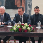 Στο πλευρό του Γ. Βρούτση οι θρύλοι του αθλητισμού: Παρουσιάστηκε το μεγάλο έργο στο Στάδιο Ναυπλίου