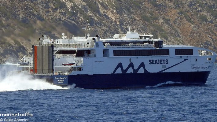 ΠΕΜΕΝ – «ΣΤΕΦΕΝΣΩΝ»: Σοβαρός τραυματισμός ναυτεργάτη στο «Champion Jet 1» – Τα κέρδη τους πάνω από την ασφάλεια των επιβαινόντων