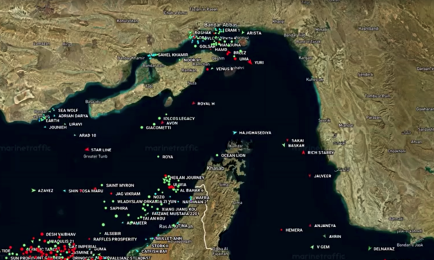 Πέρασαν τα πρώτα πλοία από τα Στενά του Ορμούζ, αλλά οι αγορές παραμένουν σε επιφυλακή