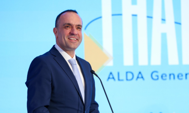 Στο βήμα της ALDA ο Κ. Κουκάς: Το μήνυμα για το Νέο Δημοκρατικό Σύμφωνο