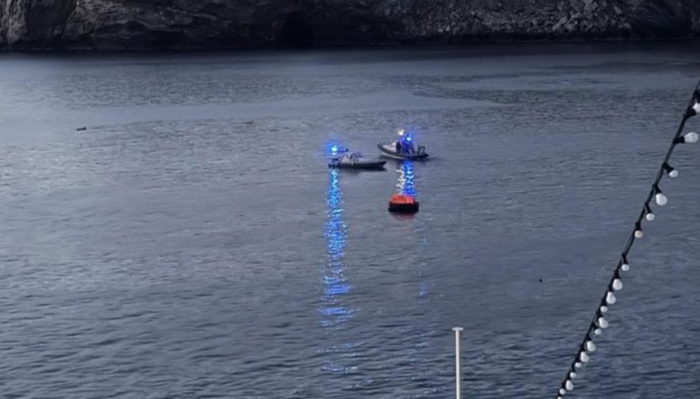 Βύθιση φορτηγού πλοίου: Σε εξέλιξη επιχείρηση αποτροπής ρύπανσης ανοιχτά της Άνδρου