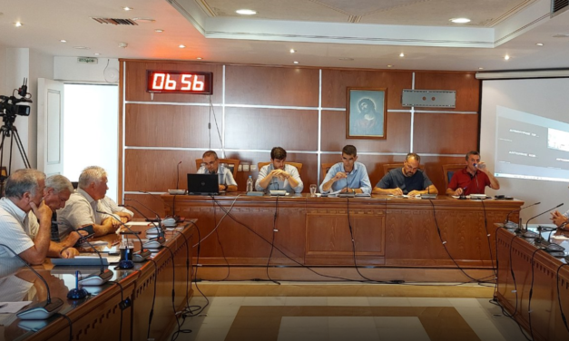 Ομόφωνο «όχι» από το Δημοτικό Συμβούλιο Νάξου & Μικρών Κυκλάδων στο νέο χωροταξικό για τις ΑΠΕ