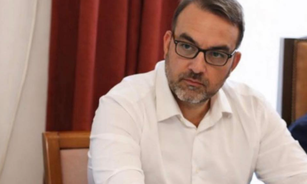«Πυρά» Σταύρου Γρύμπλα κατά πρώην Αντιδημάρχου για τη λειτουργία του Δημοτικού Συμβουλίου