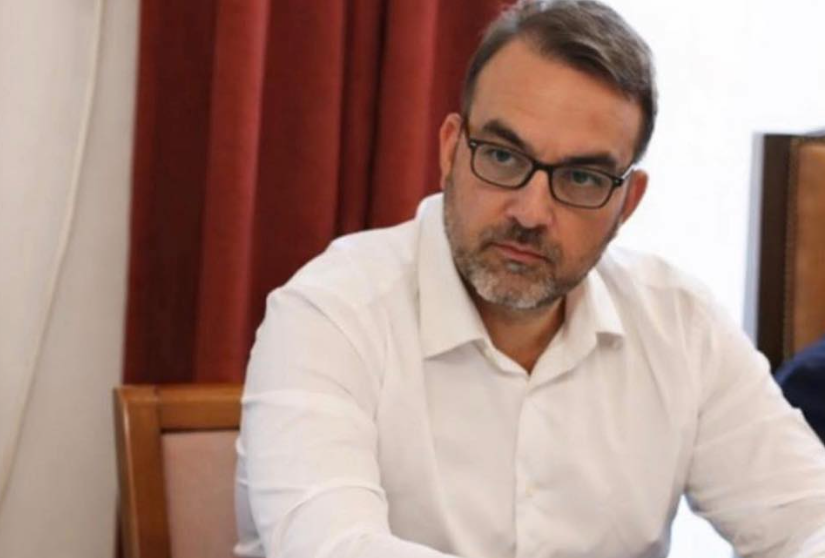 «Πυρά» Σταύρου Γρύμπλα κατά πρώην Αντιδημάρχου για τη λειτουργία του Δημοτικού Συμβουλίου