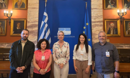 Συνάντηση της Κατερίνας Μονογυιού στη Βουλή με το Σύνδεσμο Κοινωνικών Λειτουργών Ελλάδος & το Περιφερειακό Τμήμα Νοτίου Αιγαίου