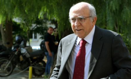 Πέθανε ο πρώην υπουργός Γιώργος Σουφλιάς, σε ηλικία 85 ετών
