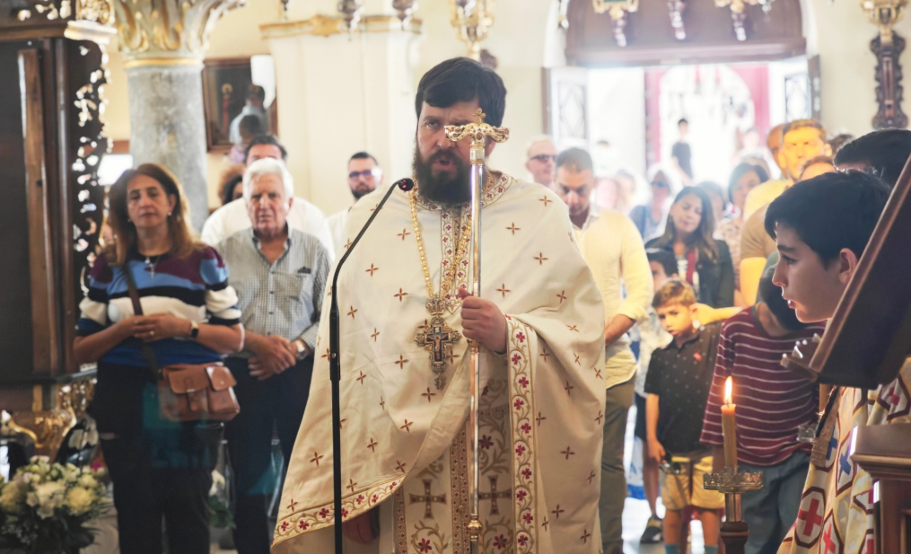 Πλήθος πιστών στην Άνω Μερά για την Πεντηκοστή και τον Εσπερινό της Γονυκλισίας