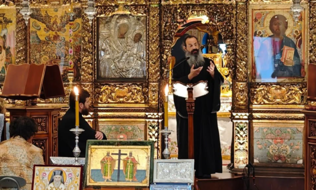 Ι. Μ. Παναγίας Τουρλιανής: Πλήθος Μυκονίων στην επίκαιρη ομιλία του π. Σπυρίδωνα Βασιλάκου για τη μοναξιά