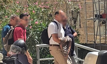 Δήμαρχος Πάρου: Ελεύθερος μετά την απολογία – «Δηλώνω την απογοήτευσή μου για την αντιμετώπισή μου ως κοινού εγκληματία»