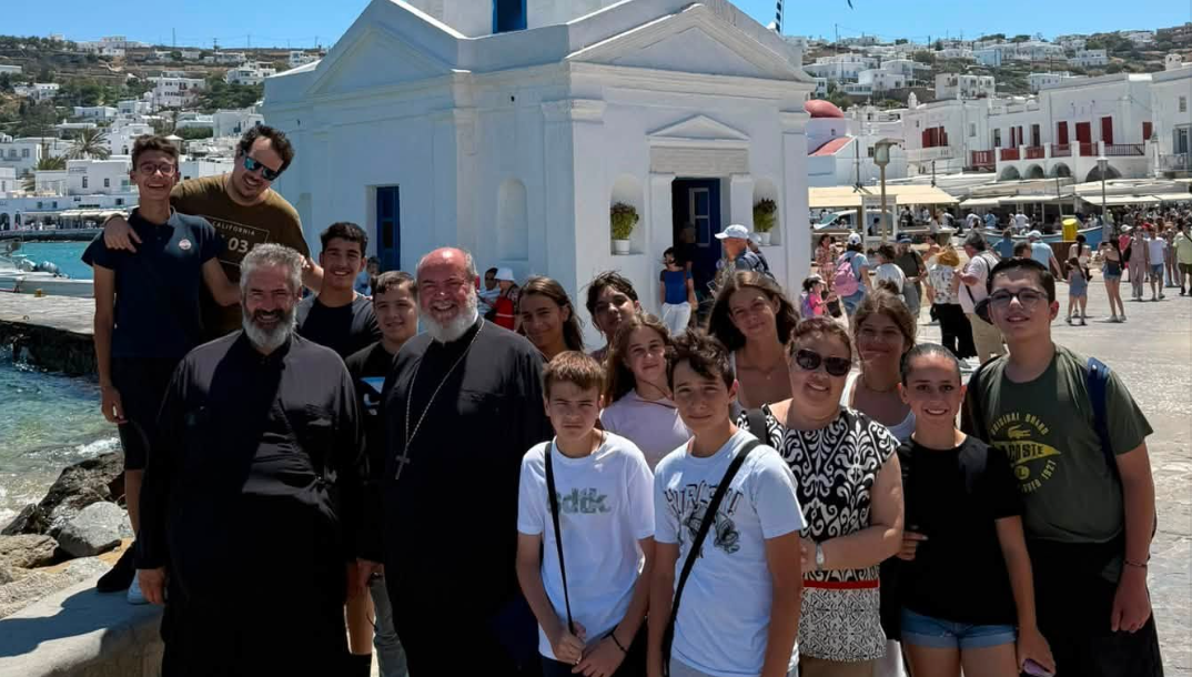 Μύκονος & Τήνος «Αγκαλιά»: Προσκυνηματική επίσκεψη των μαθητών του Κατηχητικού της Τήνου στο νησί των Ανέμων